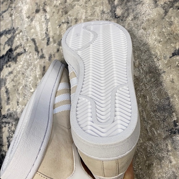 Adidas shoes - Picture 3 of 3